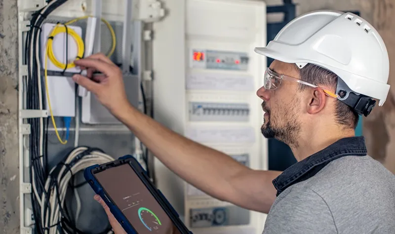 Nowoczesne instalacje elektryczne w Lublinie - rozwiązania dla domów, firm i instytucji