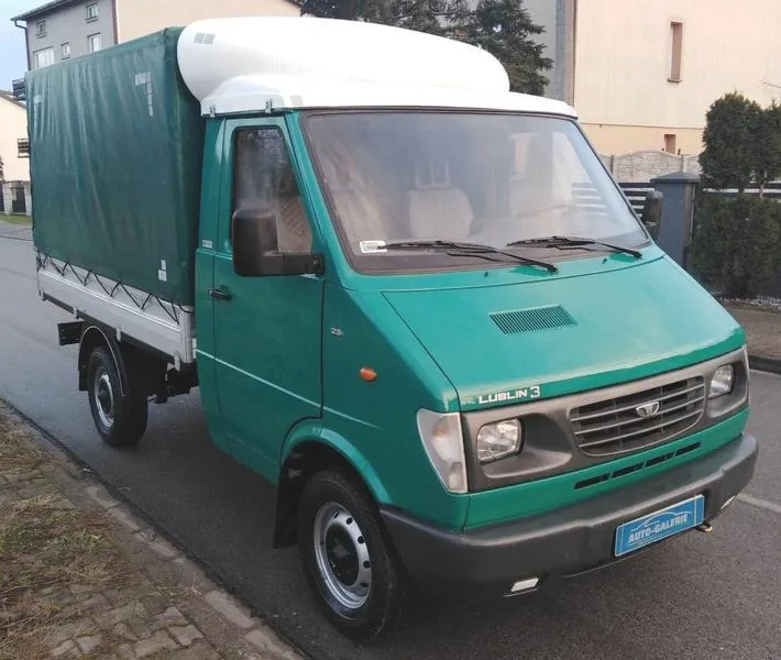 Ile oleju powinno się dodać do silnika Daewoo Lublin?