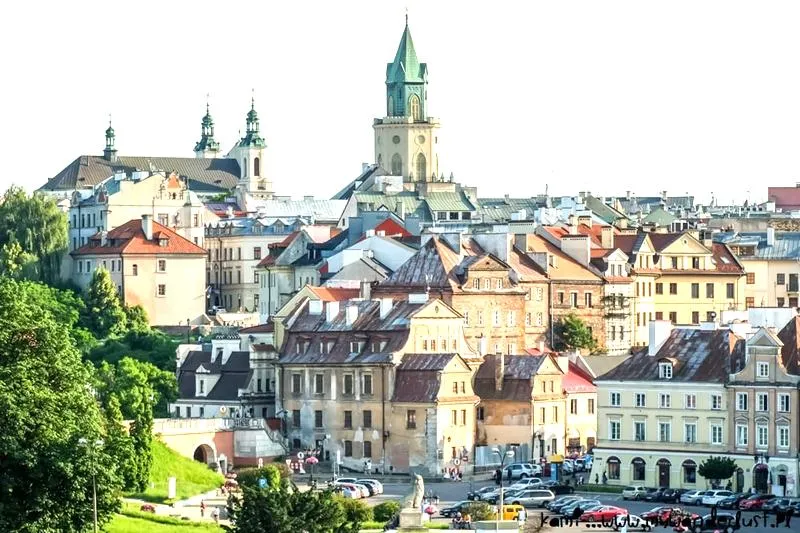 Obostrzenia COVID-19