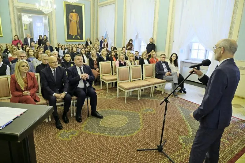 Pensja pracownika socjalnego