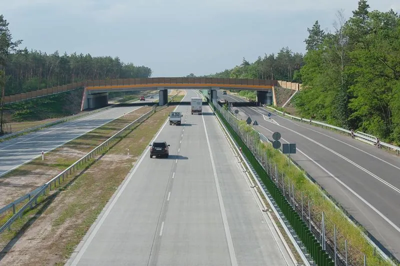 Podróż samochodem i pociągiem